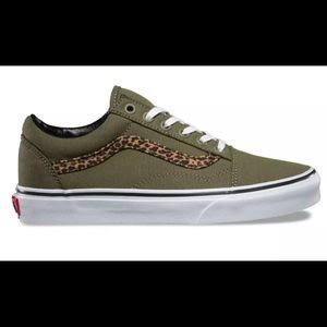 Vans old skool mini leopard army green sz 5.5 Mens / sz 7 Women